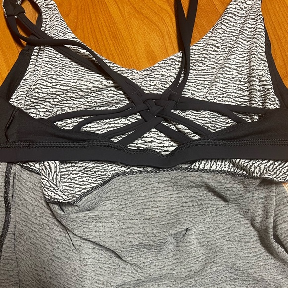 EUC Lululemon Knot Your Typical Tank *Medium Support For A/B Cup (Size 8) - Picture 13 of 14